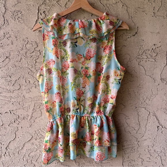 Bongo Floral Ruffle Tank Top - Picture 4 of 6